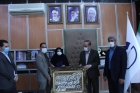 تقدیر استاندار از عمل خداپسندانه فرزندان مرحومه حاجیه طوبی رجبی به خاطر عمل نیک در وقف هزینه سفر حج به امر مقدس مدرس سازی