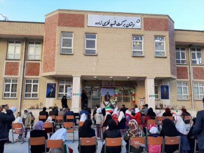 افتتاح  دبستان۶ کلاسه  برکت شهید فخری زاده  با حضور معاونت سیاسی امنیتی استانداری
